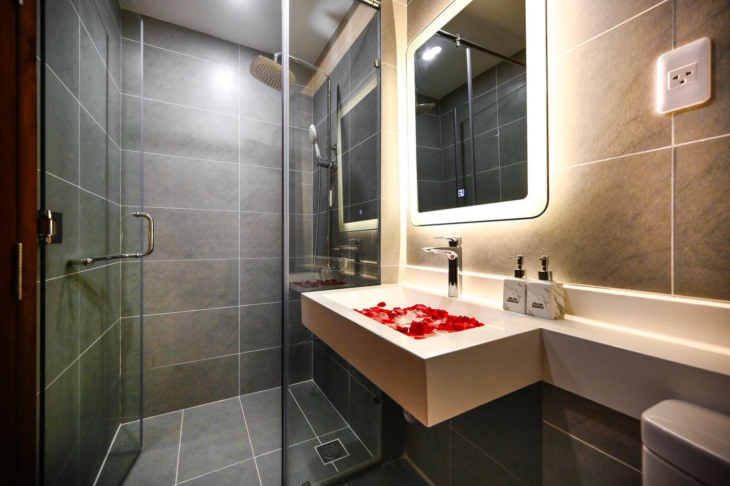 Saigon Hotel & Apartment Ho Şi Min Dış mekan fotoğraf