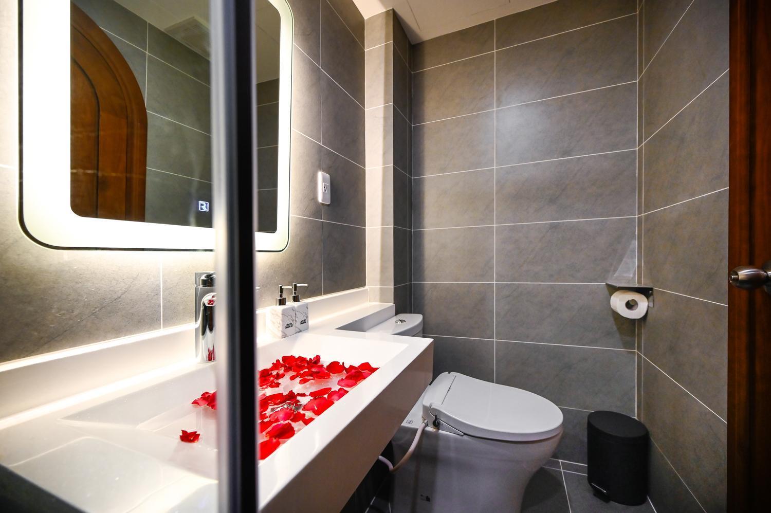 Saigon Hotel & Apartment Ho Şi Min Dış mekan fotoğraf
